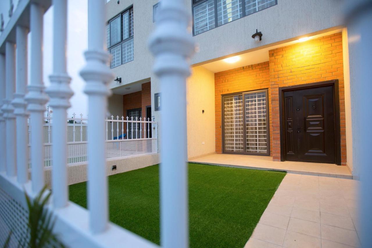 Maple Homes อักกรา ภายนอก รูปภาพ